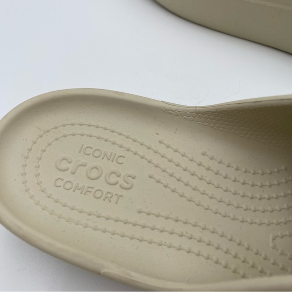 Crocs Iconic Comfort Classic Platform Slip On Open Toe Sandals Slides Size 10 - Picture 2 of 9